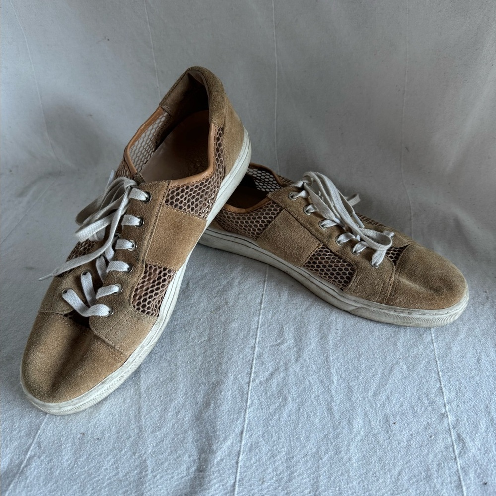 Sz 11 Men's Tan Casual Sneakers